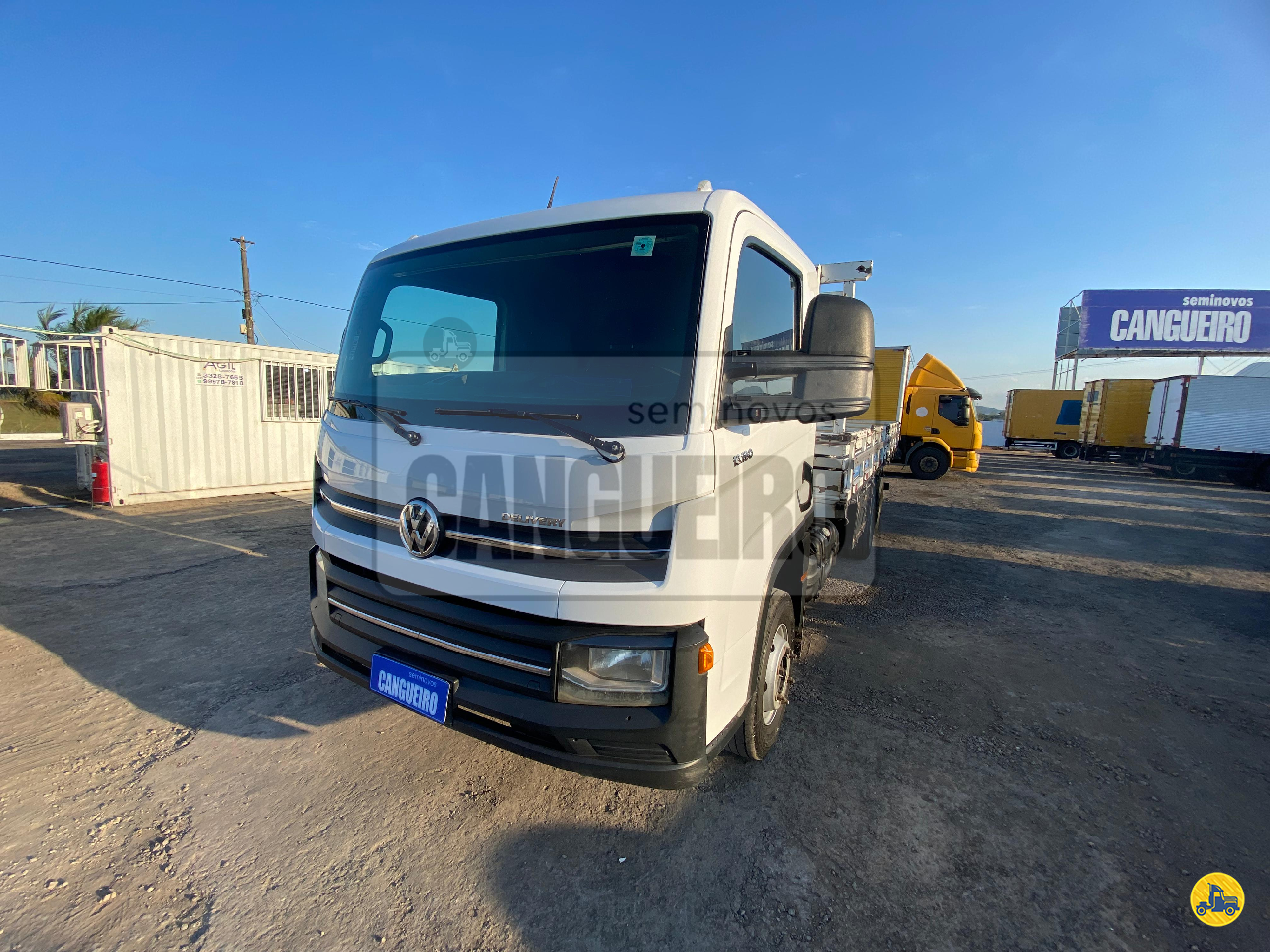 CAMINHAO VOLKSWAGEN VW 13180 Grade Baixa Truck 6x2 Seminovos Cangueiro CARIACICA ESPÍRITO SANTO ES
